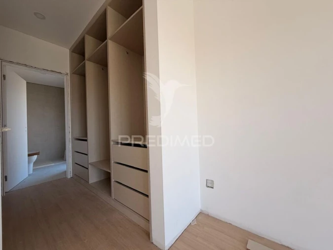 Moradia T4 para Venda em Fernao Ferro Foto 19