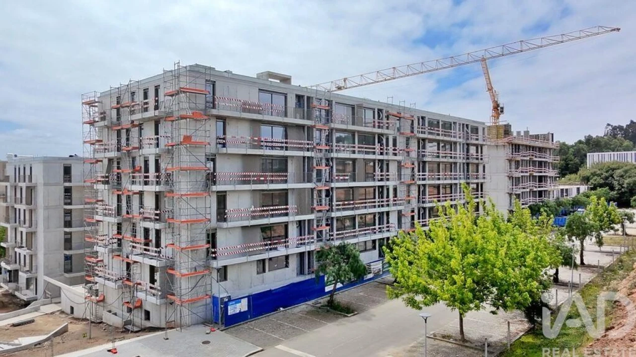 Apartamento T2 para Venda em Oliveira do Douro Foto 27