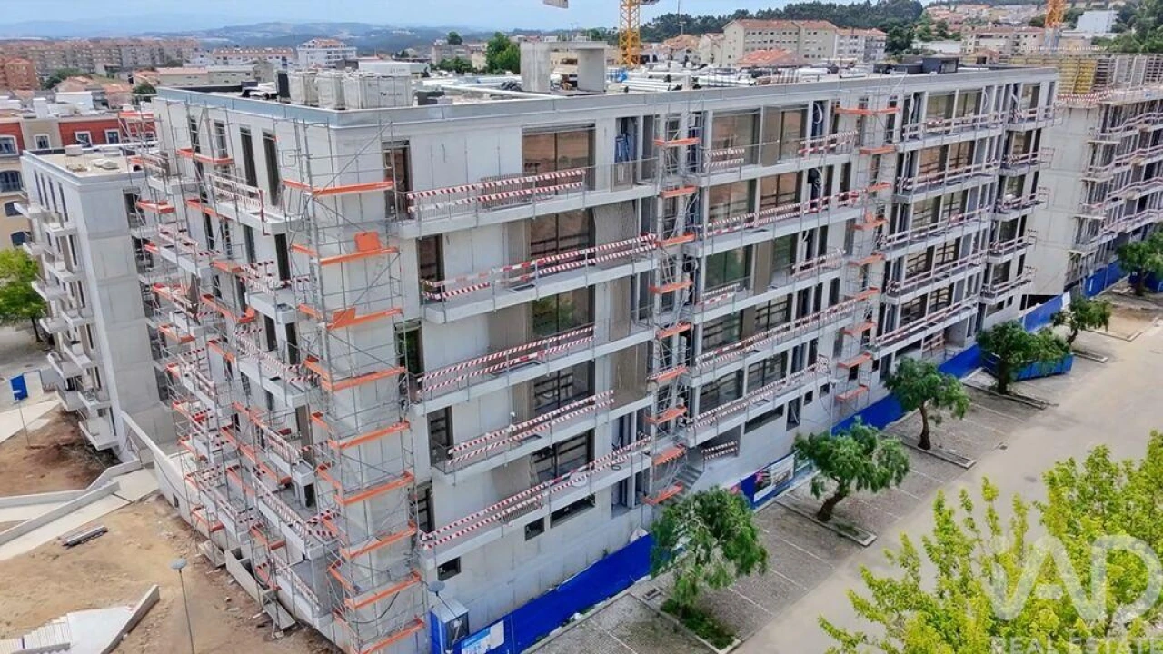 Apartamento T2 para Venda em Oliveira do Douro Foto 23