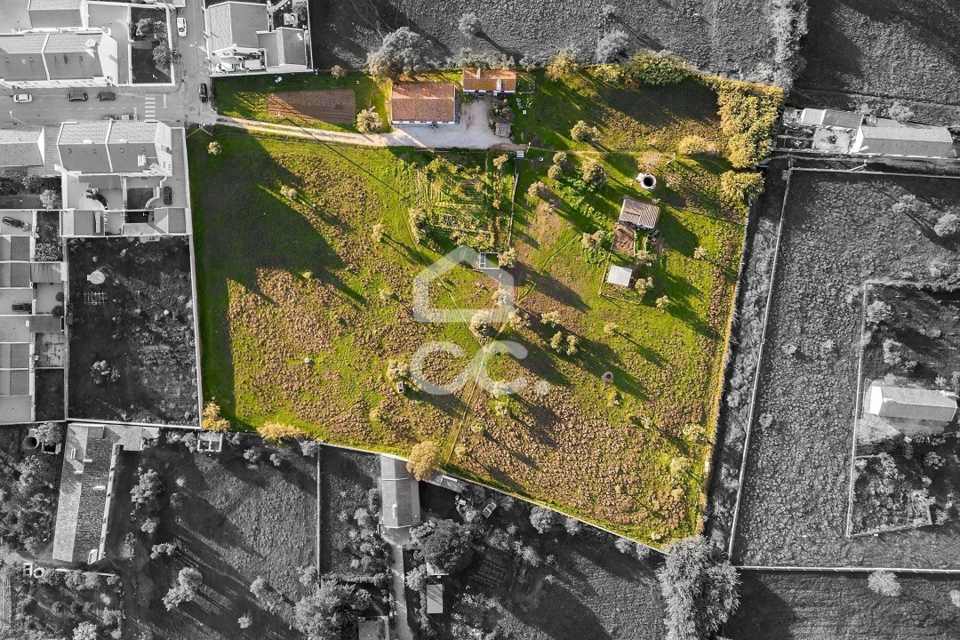 Quinta T3 para Venda em Canaviais Foto 2