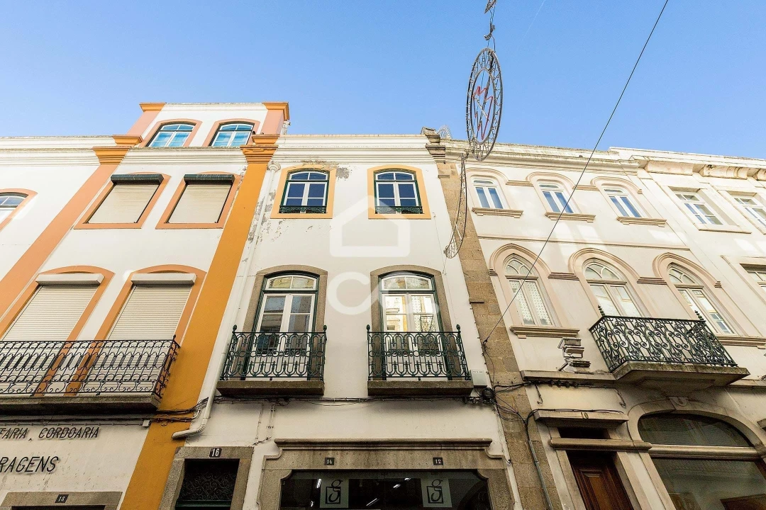 Moradia T3 para Venda em Évora (São Mamede, Sé, São Pedro e Santo Antão) Foto 1