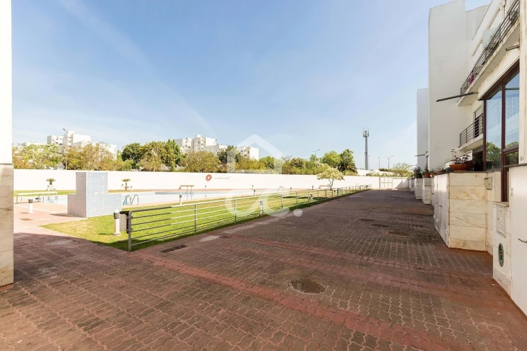 Apartamento T5 para Venda em Malagueira e Horta das Figueiras Foto 32