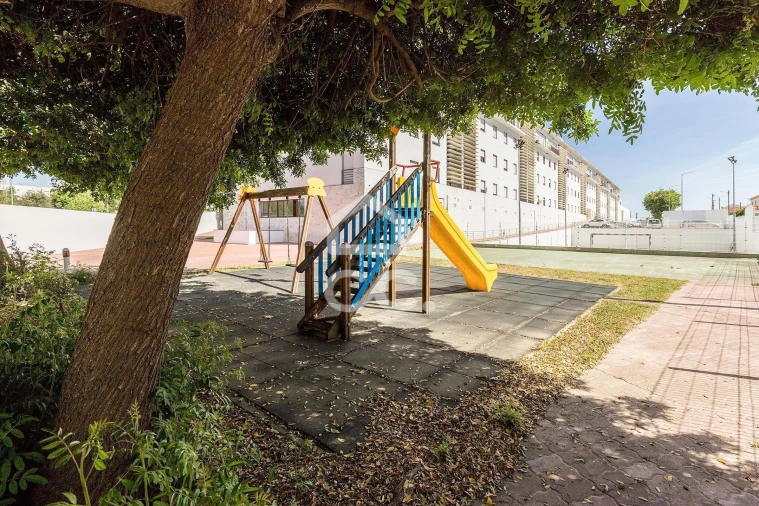 Apartamento T5 para Venda em Malagueira e Horta das Figueiras Foto 47