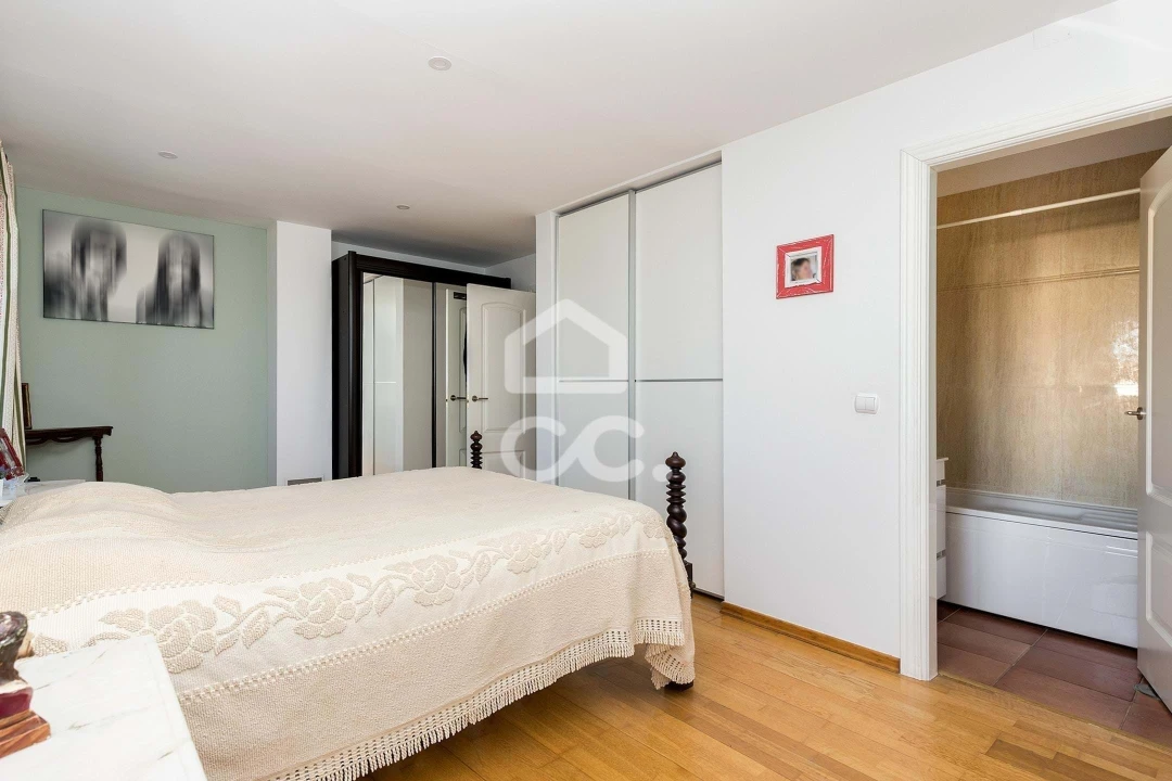 Apartamento T5 para Venda em Malagueira e Horta das Figueiras Foto 13