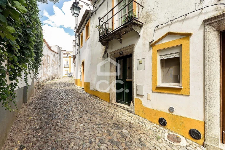 Moradia T1 para Venda em Évora (São Mamede, Sé, São Pedro e Santo Antão) Foto 3