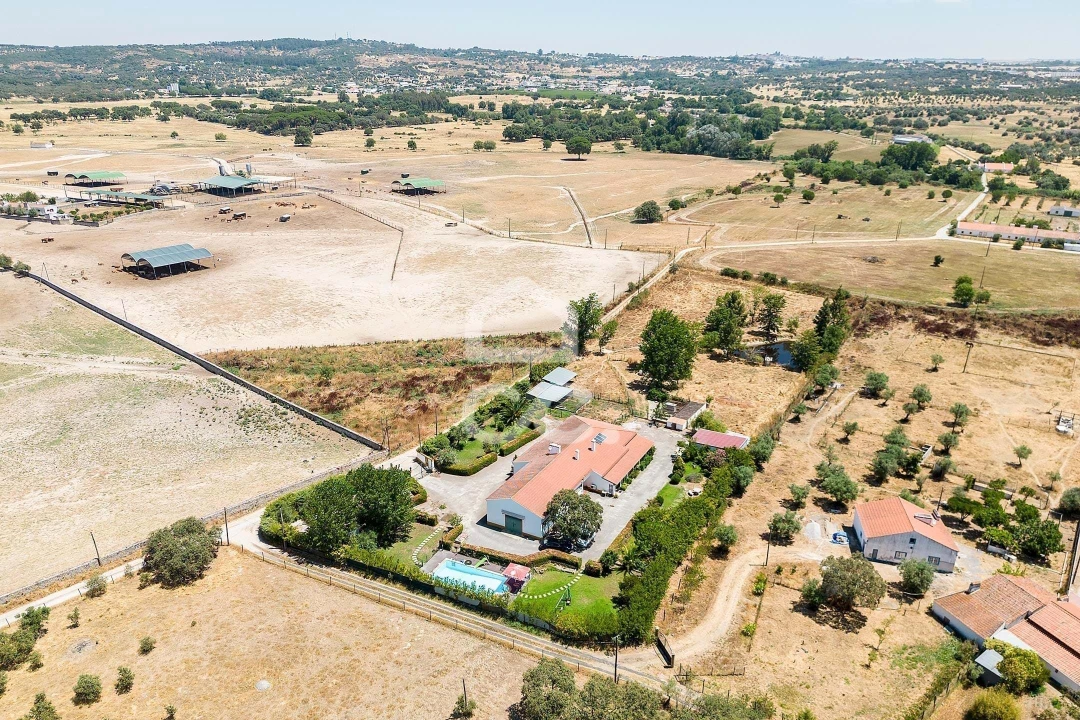 Quinta T6 para Venda em Malagueira e Horta das Figueiras Foto 7