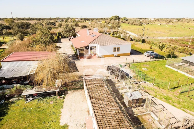 Quinta T6 para Venda em Malagueira e Horta das Figueiras Foto 48