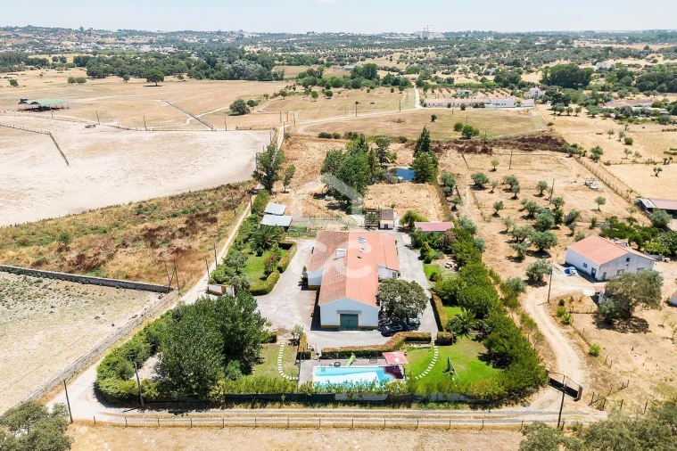 Quinta T6 para Venda em Malagueira e Horta das Figueiras Foto 81