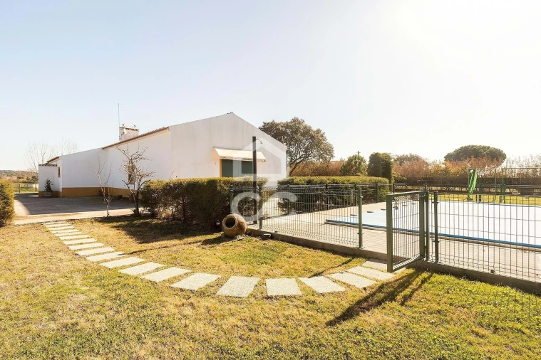 Quinta T6 para Venda em Malagueira e Horta das Figueiras Foto 46