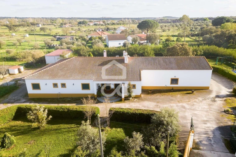 Quinta T6 para Venda em Malagueira e Horta das Figueiras Foto 31