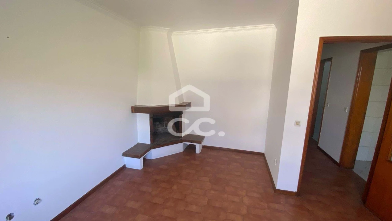 Terreno para Venda em Azurem Foto 5