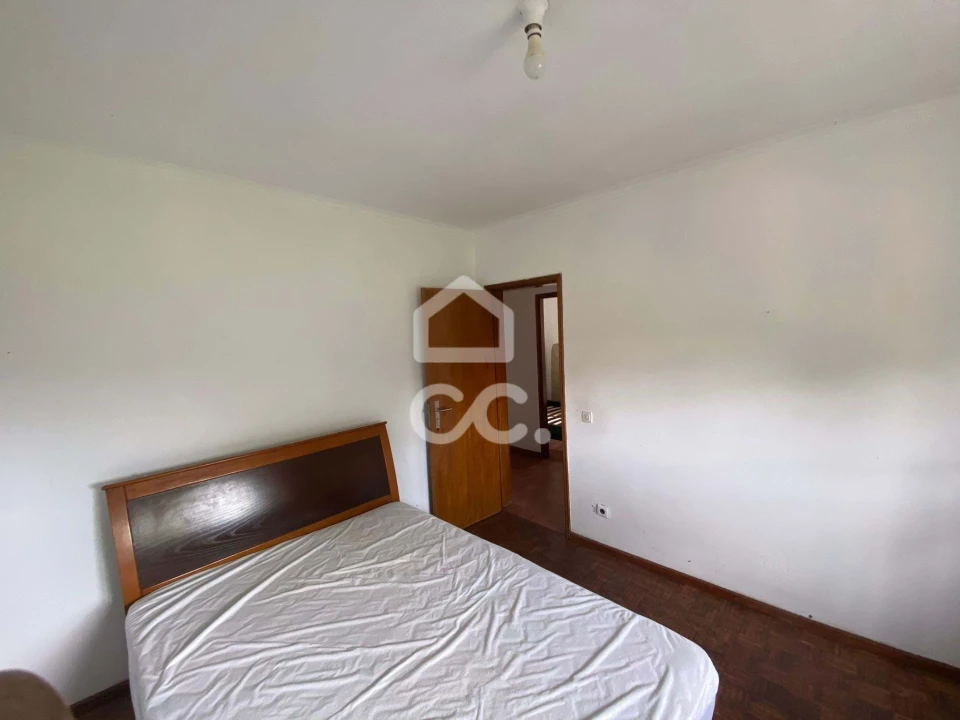 Terreno para Venda em Azurem Foto 10