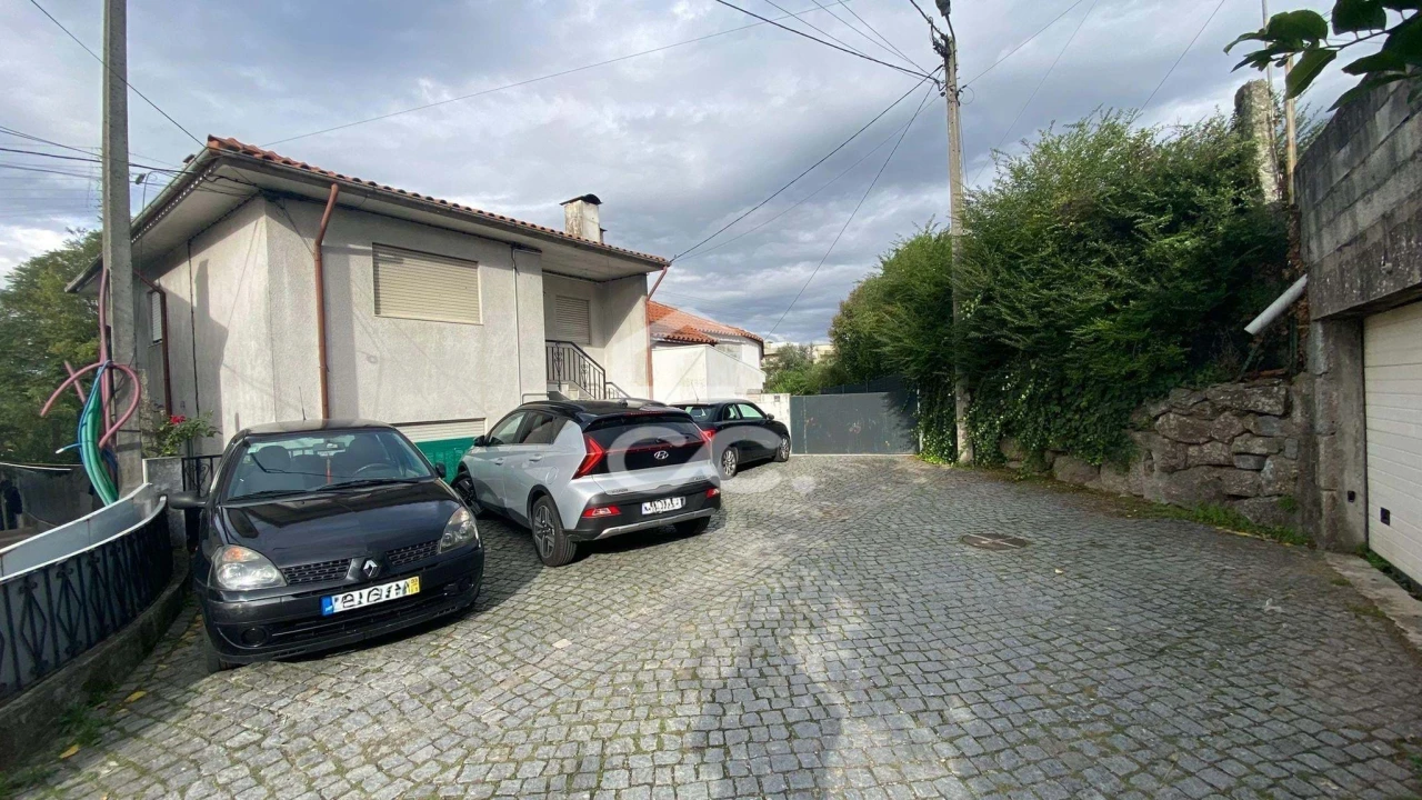 Terreno para Venda em Azurem Foto 17