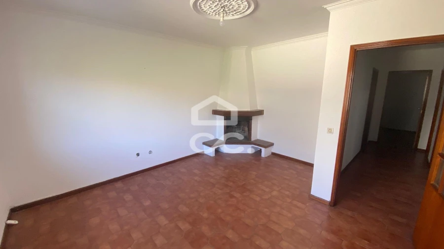 Terreno para Venda em Azurem Foto 3