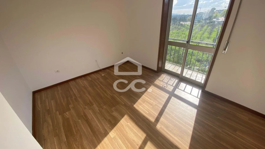 Terreno para Venda em Azurem Foto 30