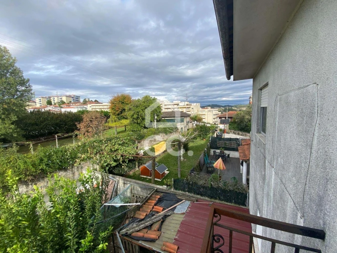 Terreno para Venda em Azurem Foto 6