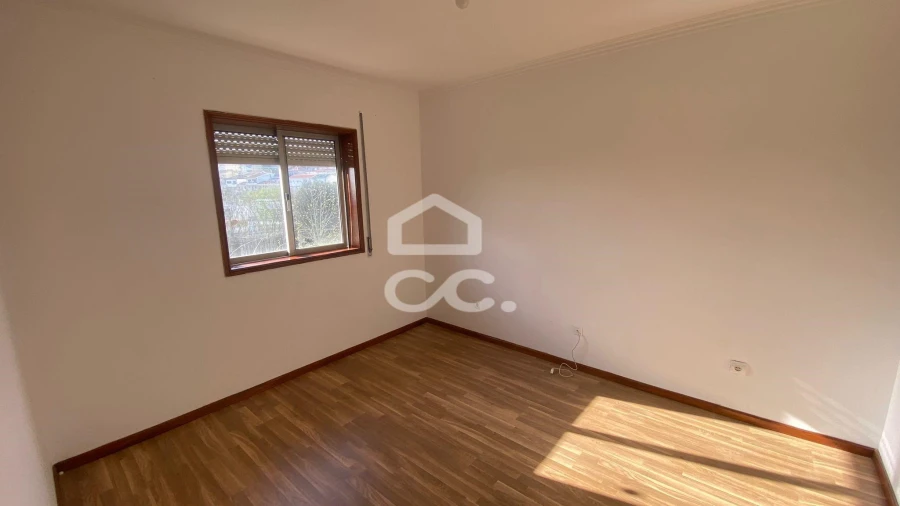 Terreno para Venda em Azurem Foto 18