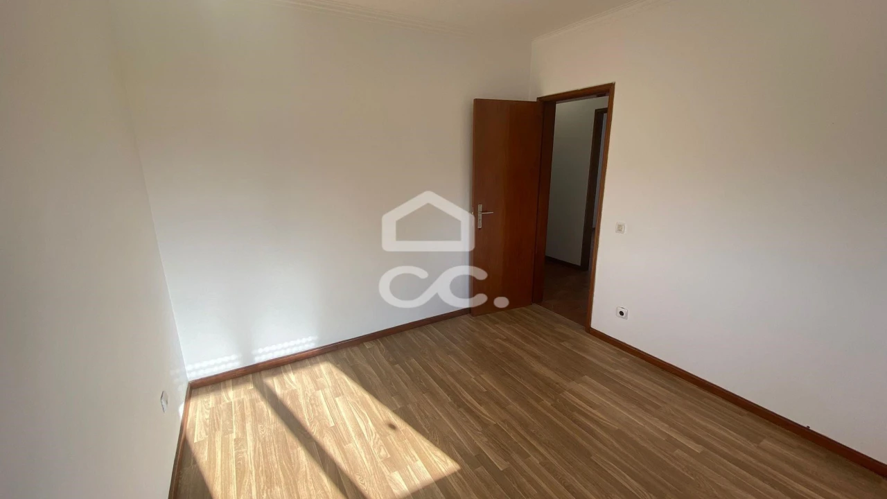 Terreno para Venda em Azurem Foto 22