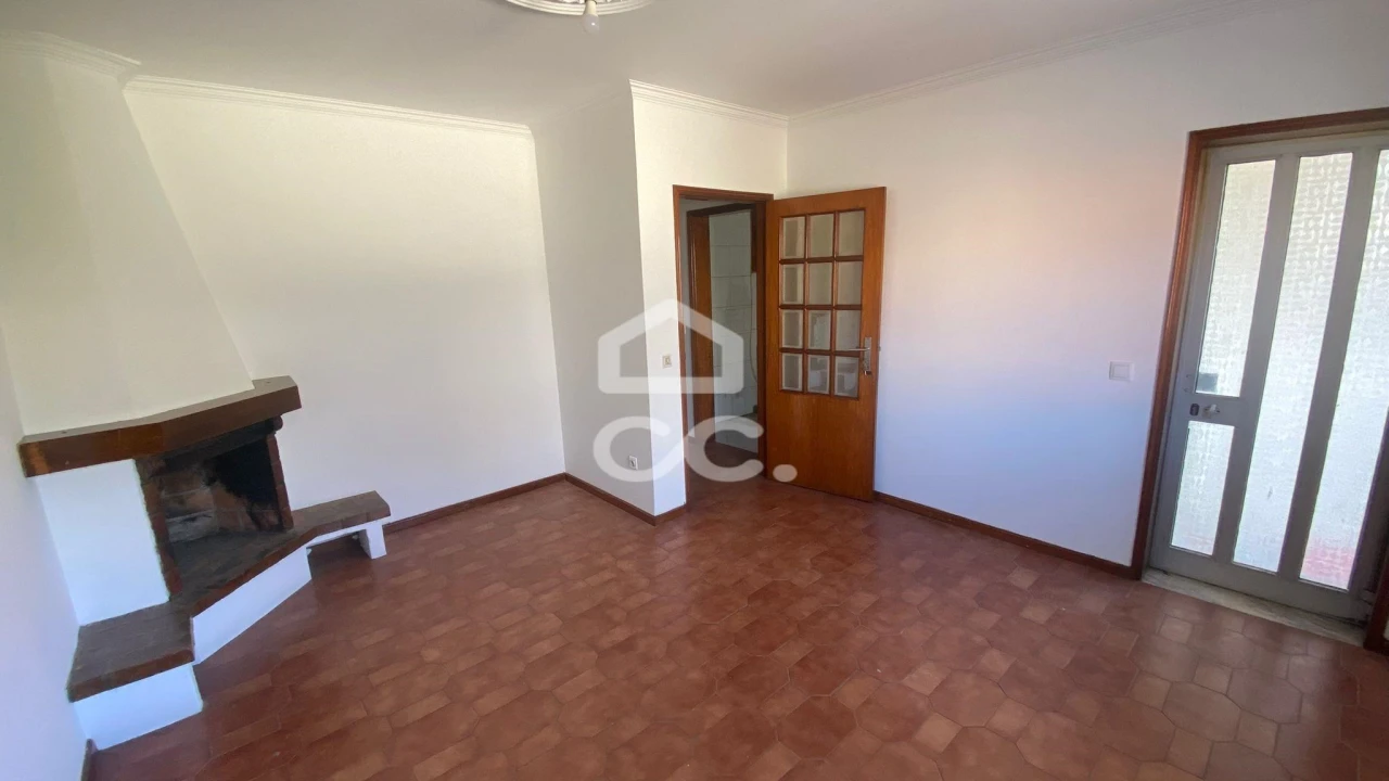 Terreno para Venda em Azurem Foto 4