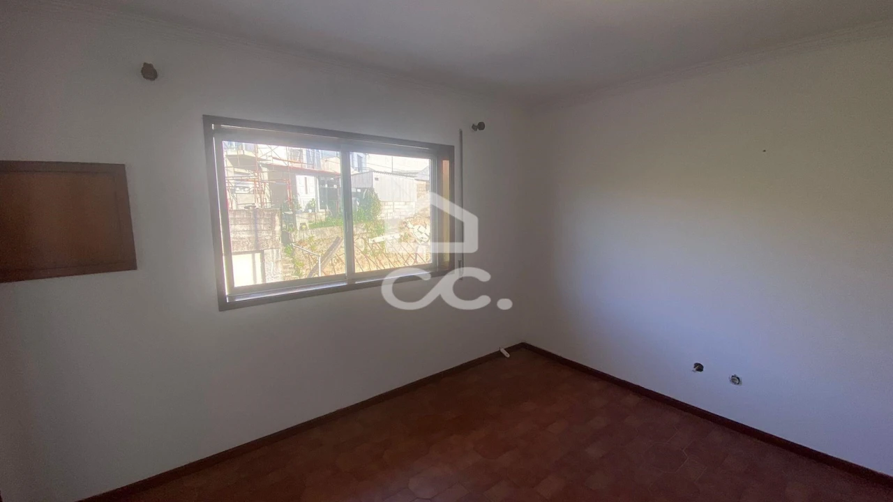 Terreno para Venda em Azurem Foto 12