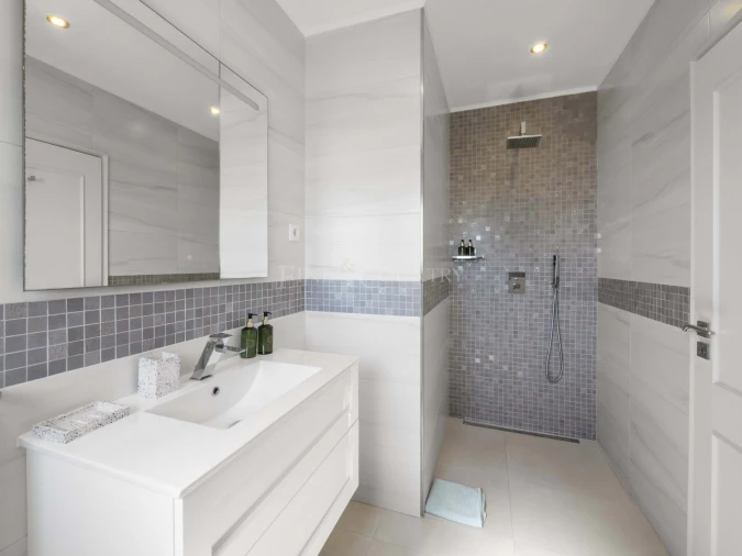 Moradia T3 para Venda em Lagoa e Carvoeiro Foto 17