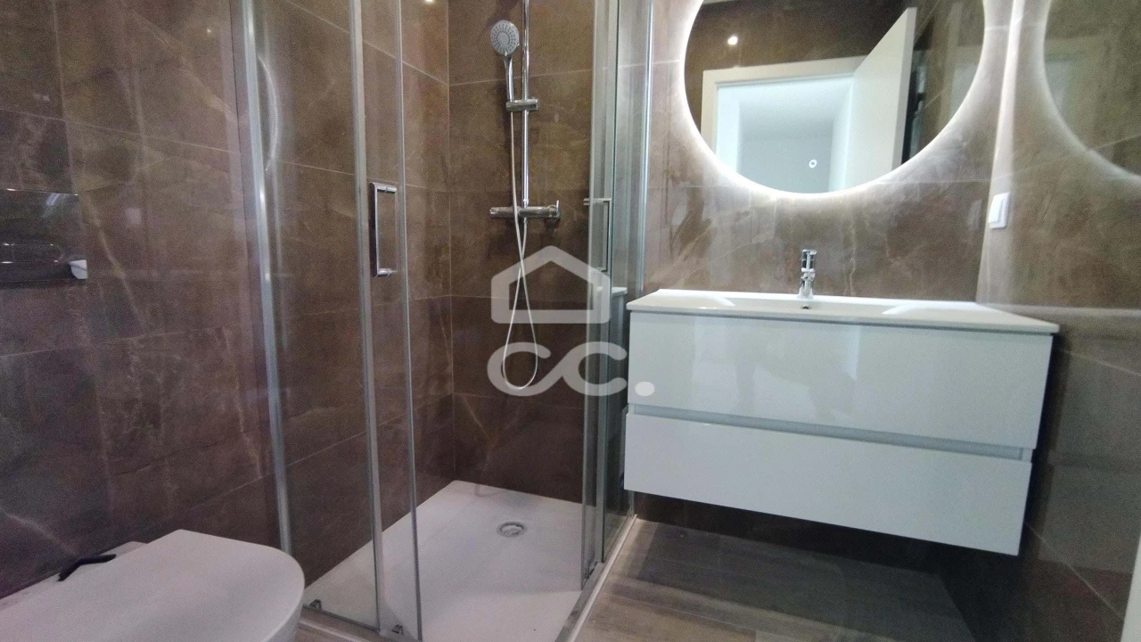 Apartamento T2 para Venda em Pataias e Martingança Foto 3