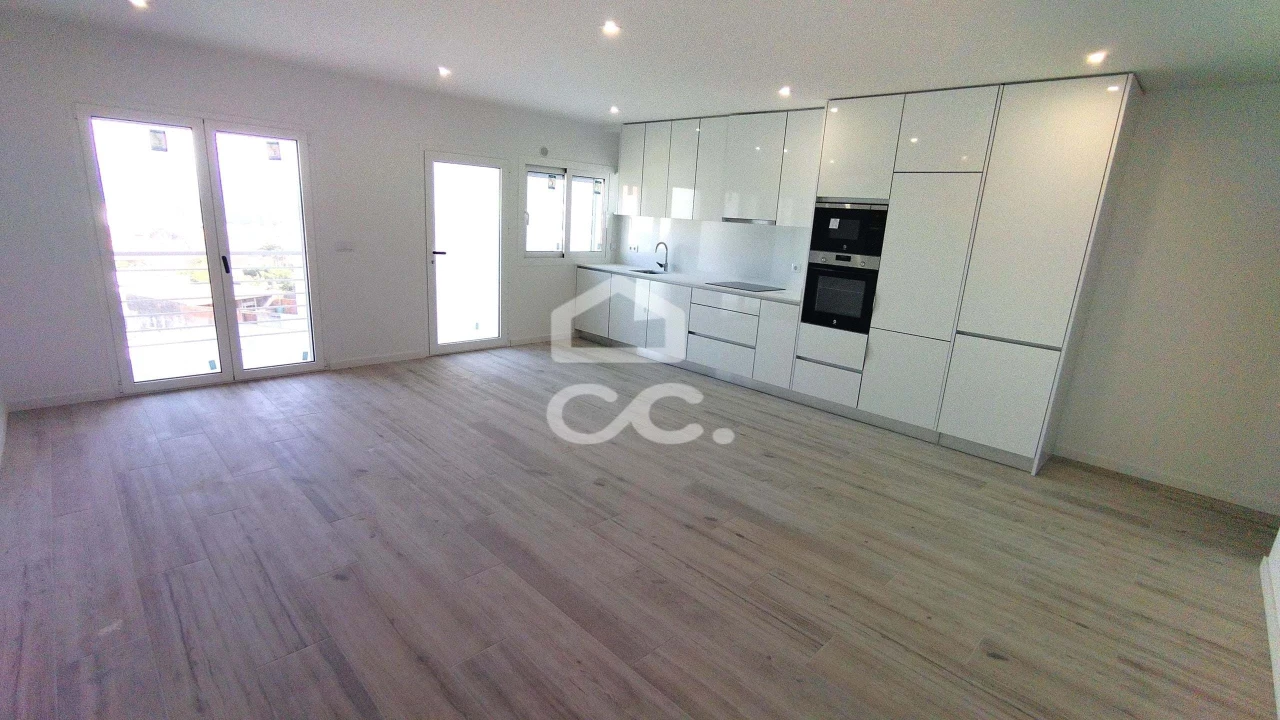 Apartamento T2 para Venda em Pataias e Martingança Foto 2
