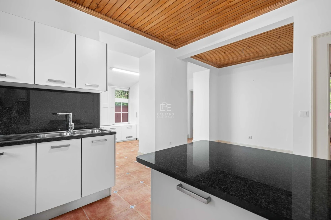 Moradia T17 para Venda em São Roque Foto 24