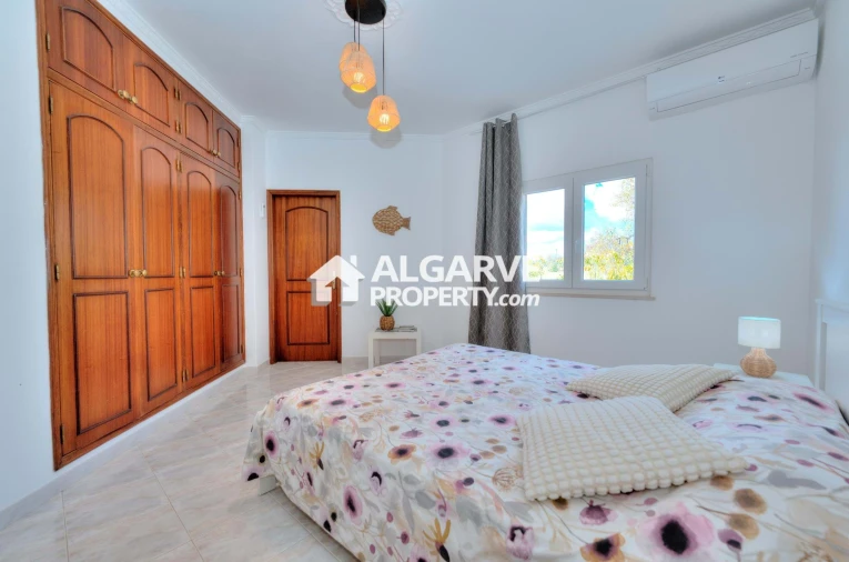 Moradia T6 para Venda em Guia Foto 20