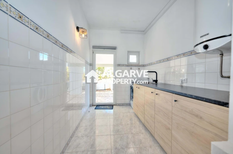 Moradia T6 para Venda em Guia Foto 29