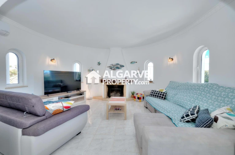 Moradia T6 para Venda em Guia Foto 2