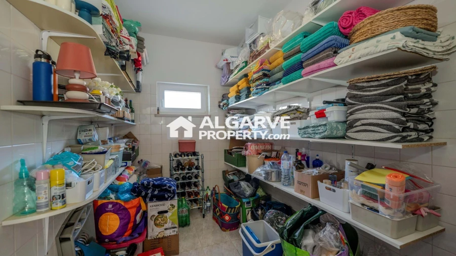 Moradia T6 para Venda em Guia Foto 22