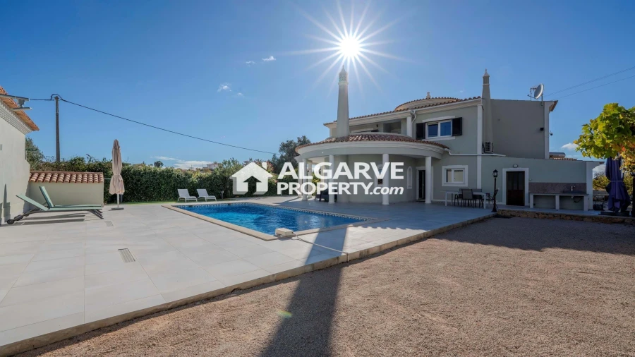 Moradia T6 para Venda em Guia Foto 33