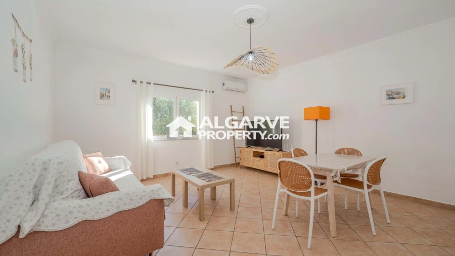 Moradia T6 para Venda em Guia Foto 40