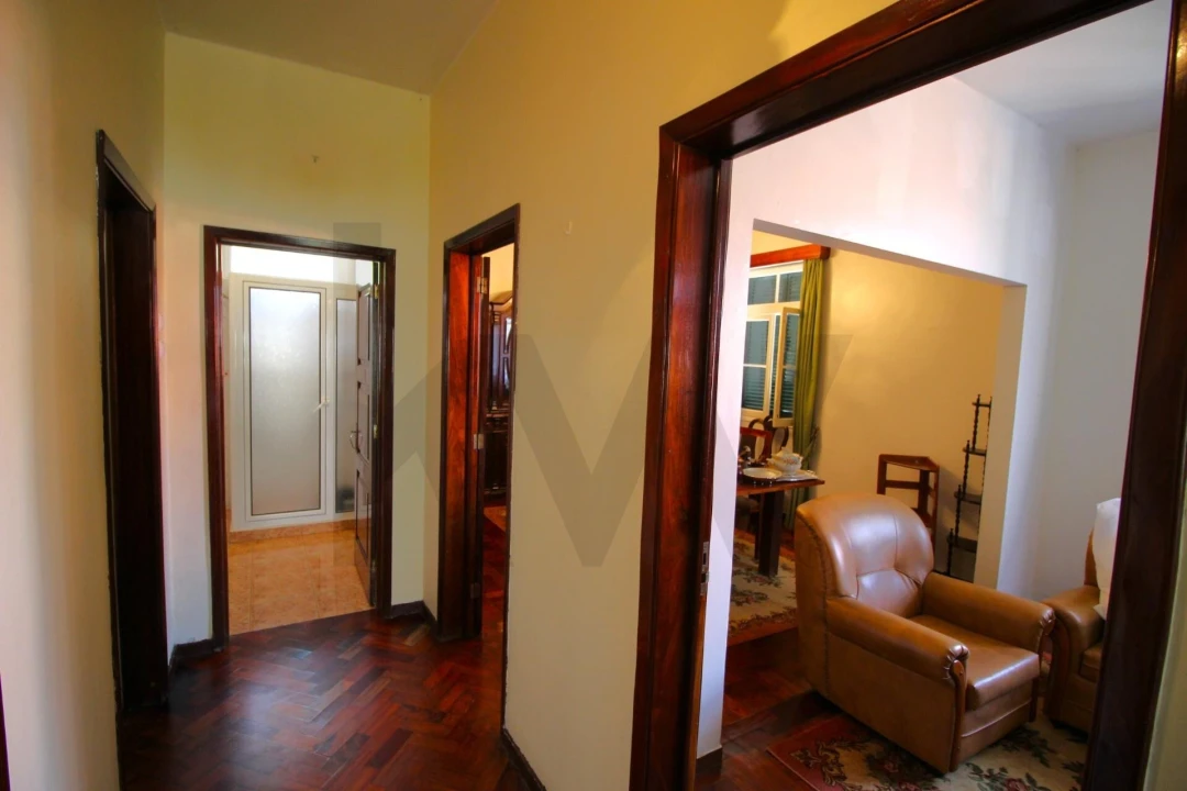 Moradia T5 para Venda em Funchal (Santa Maria Maior) Foto 18