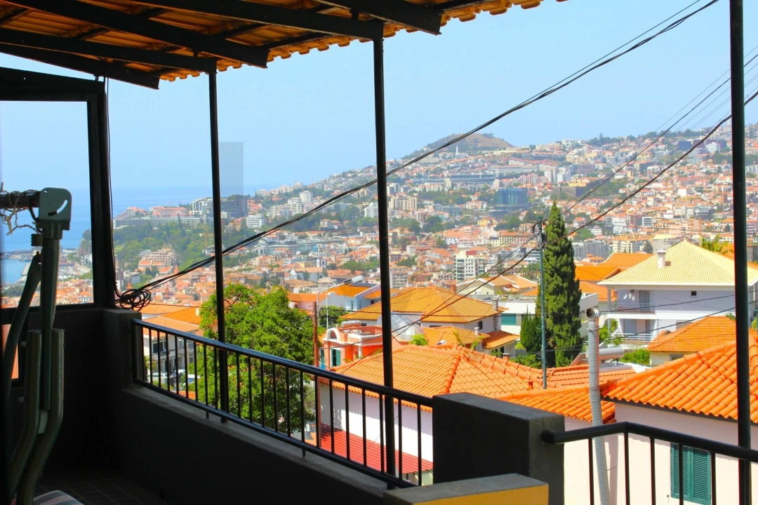 Moradia T5 para Venda em Funchal (Santa Maria Maior) Foto 48