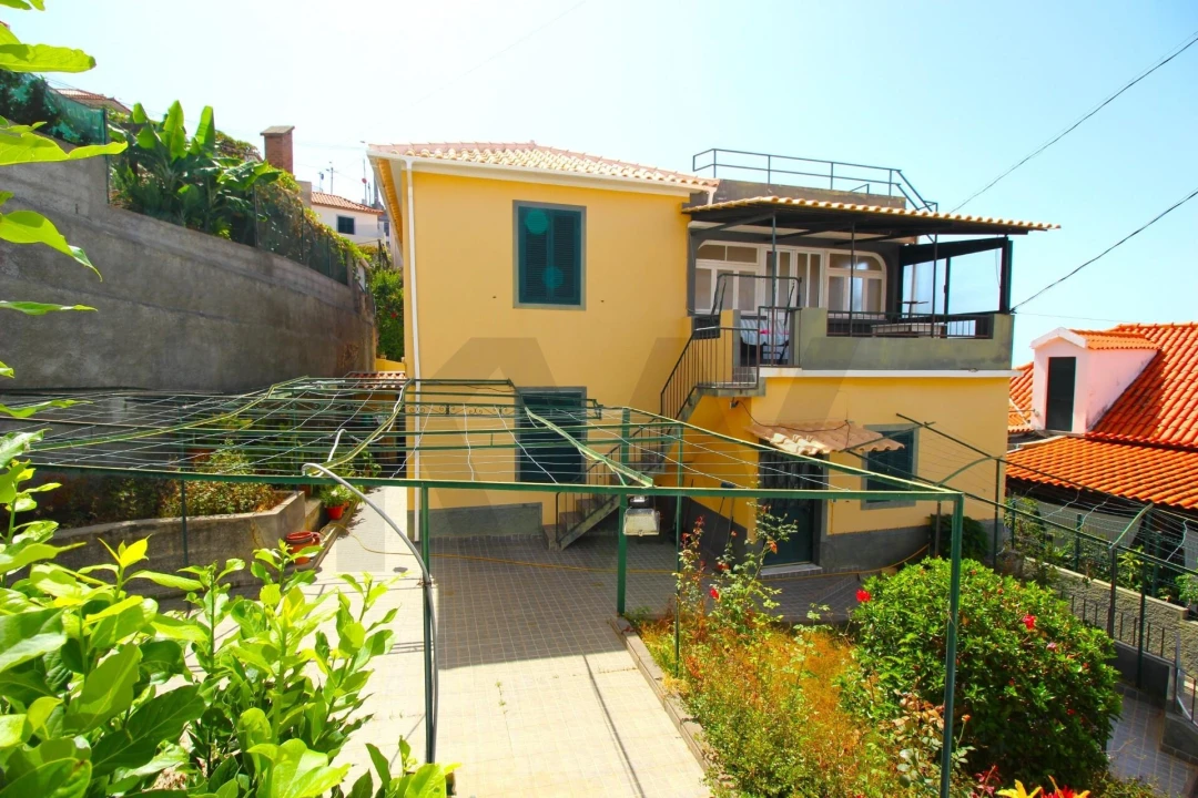 Moradia T5 para Venda em Funchal (Santa Maria Maior) Foto 8