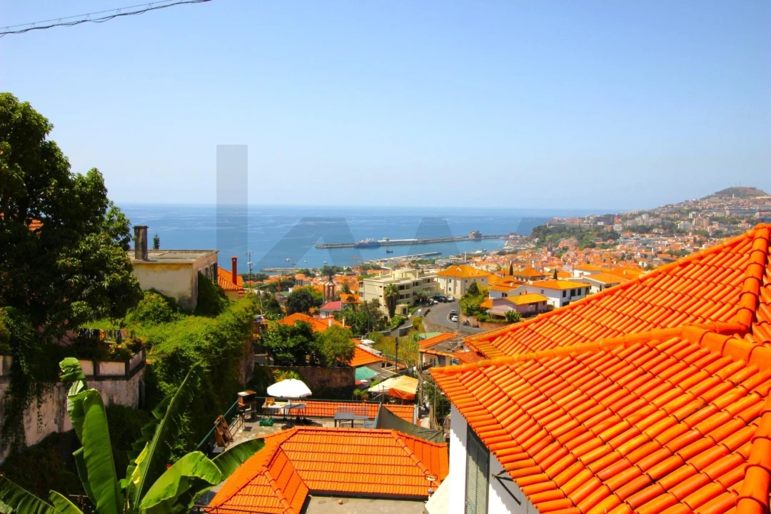 Moradia T5 para Venda em Funchal (Santa Maria Maior) Foto 56