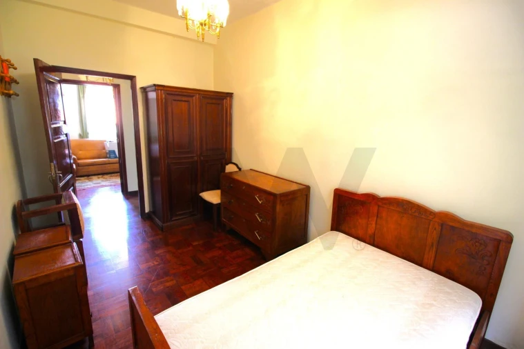 Moradia T5 para Venda em Funchal (Santa Maria Maior) Foto 43