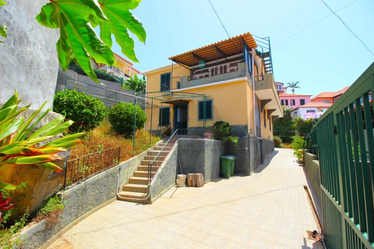 Moradia T5 para Venda em Funchal (Santa Maria Maior) Foto 74