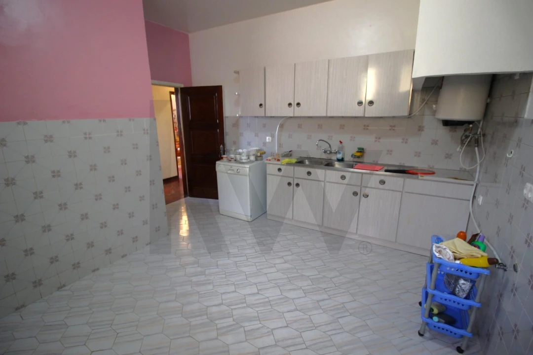 Moradia T5 para Venda em Funchal (Santa Maria Maior) Foto 28