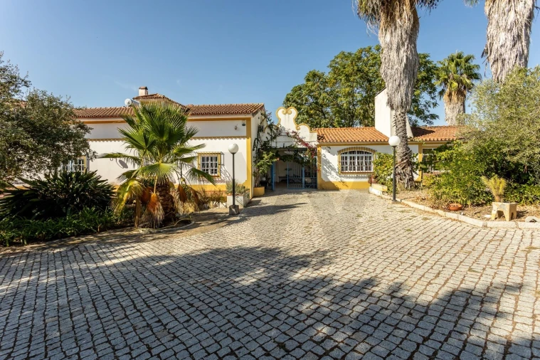 Quinta T8 para Venda em Pavia Foto 1