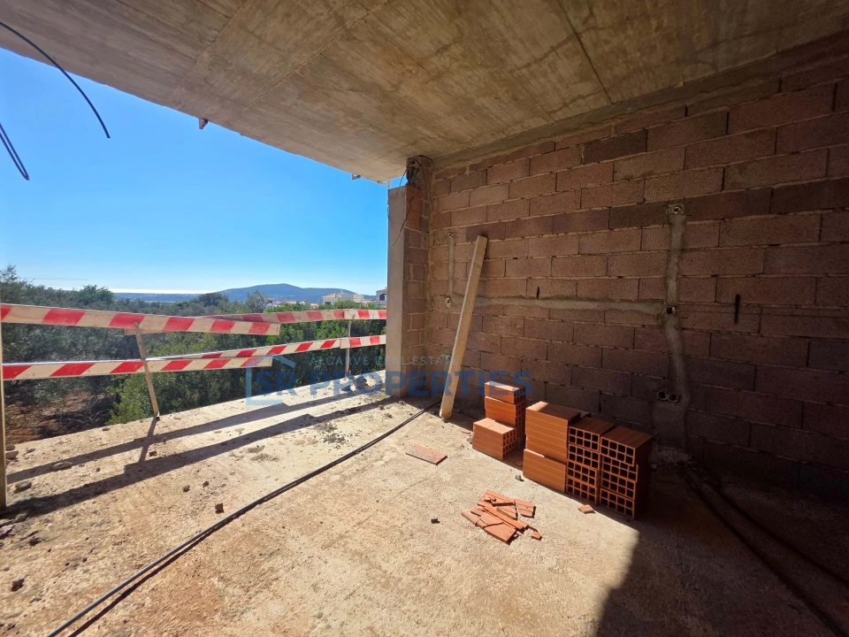 Moradia T5 para Venda em Loule (São Sebastião) Foto 12