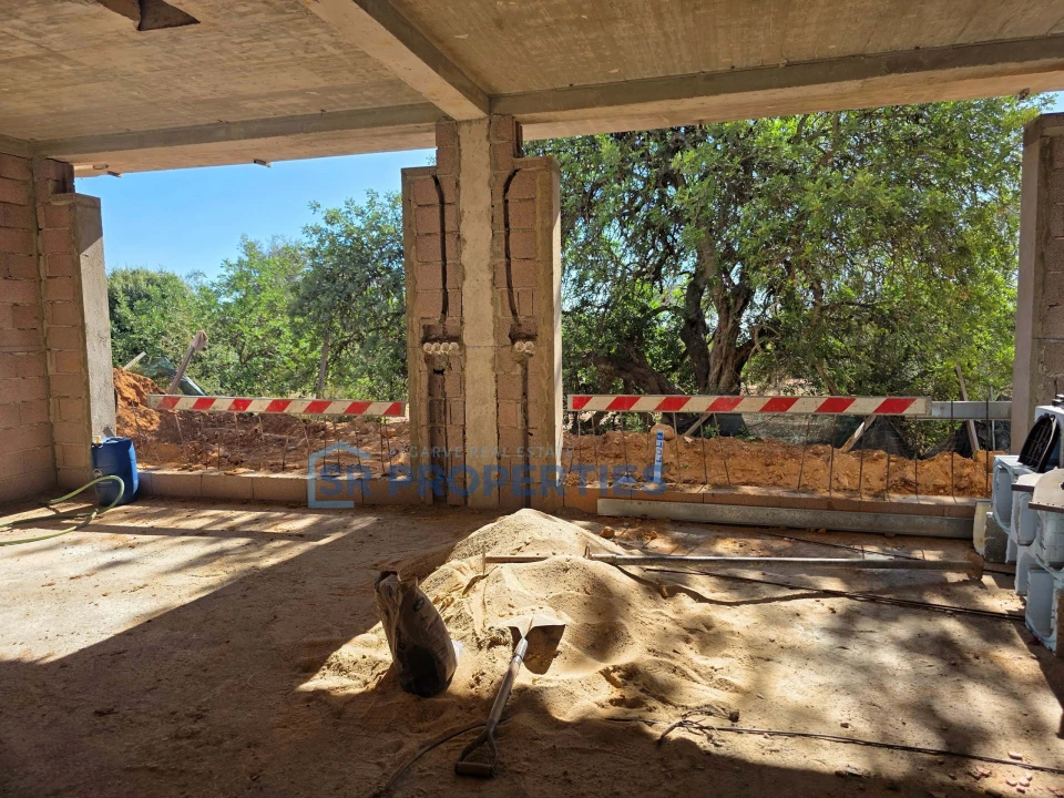 Moradia T5 para Venda em Loule (São Sebastião) Foto 7