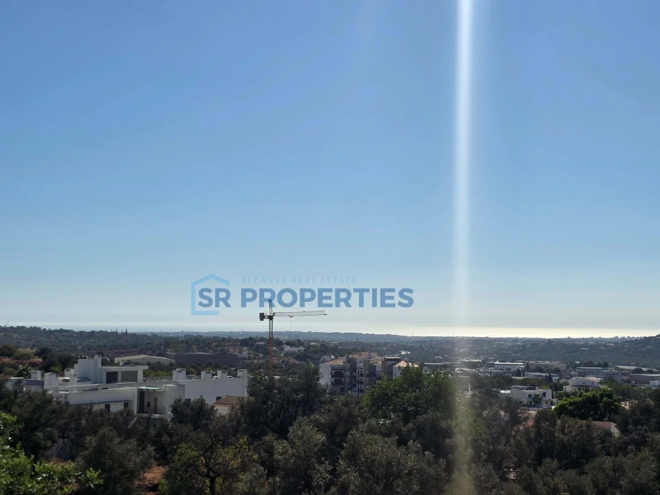 Moradia T5 para Venda em Loule (São Sebastião) Foto 17