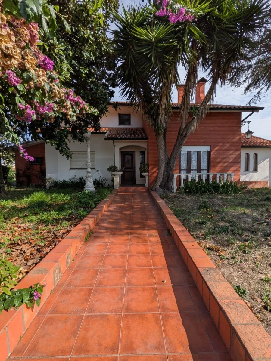 Moradia T4 para Venda em Santa Joana Foto 1