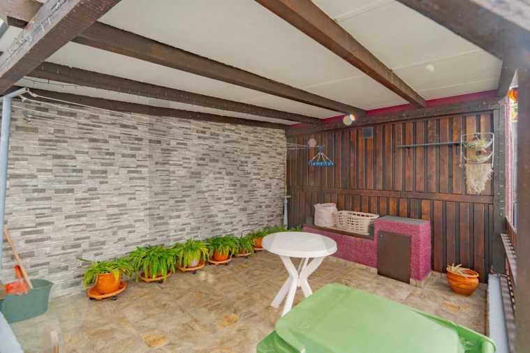 Moradia T3 para Venda em Santo Antonio Foto 31