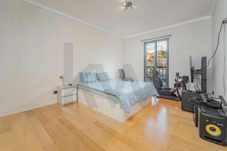 Moradia T3 para Venda em Santo Antonio Foto 24