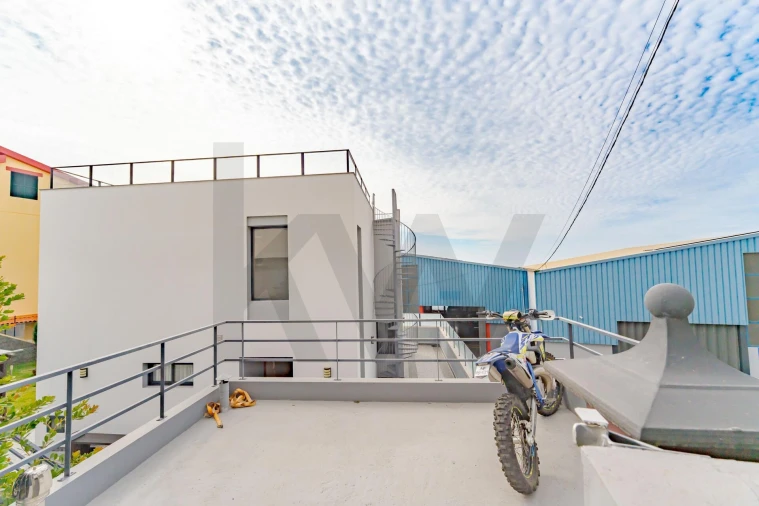 Moradia T3 para Venda em Santo Antonio Foto 63