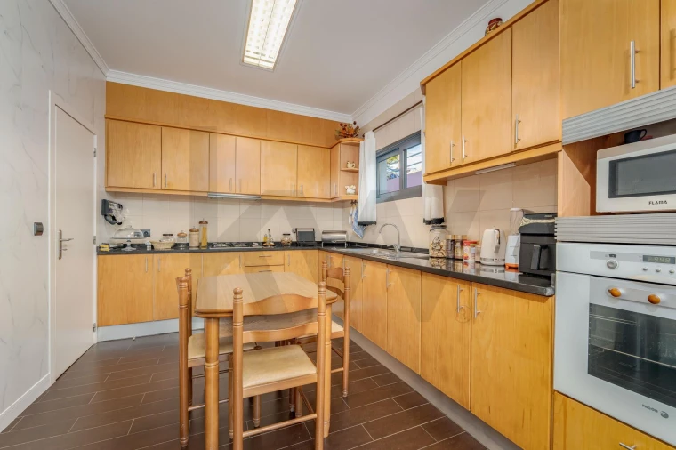 Moradia T3 para Venda em Santo Antonio Foto 8